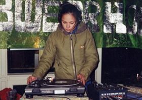 DJ Kiki Tao: debuut op straatfeest